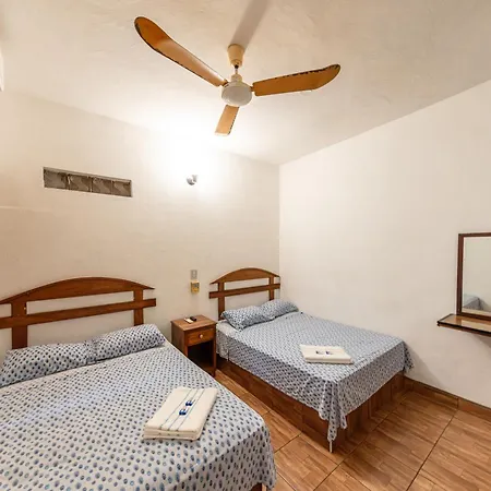 Hotel Naxhiely-2