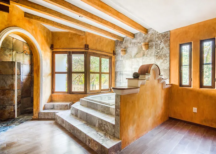 Selina Puerto Escondido