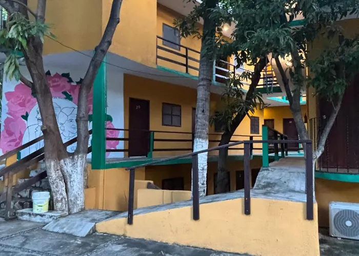 Hoteles en Puerto EscondidoPlaya Manzanillo